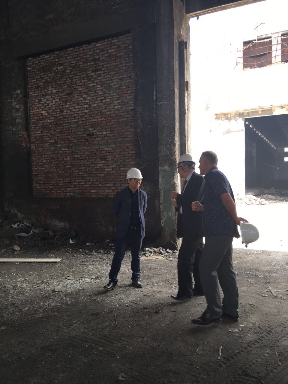Polish consul in Shanghai visited Premier Songjiang project(图2)